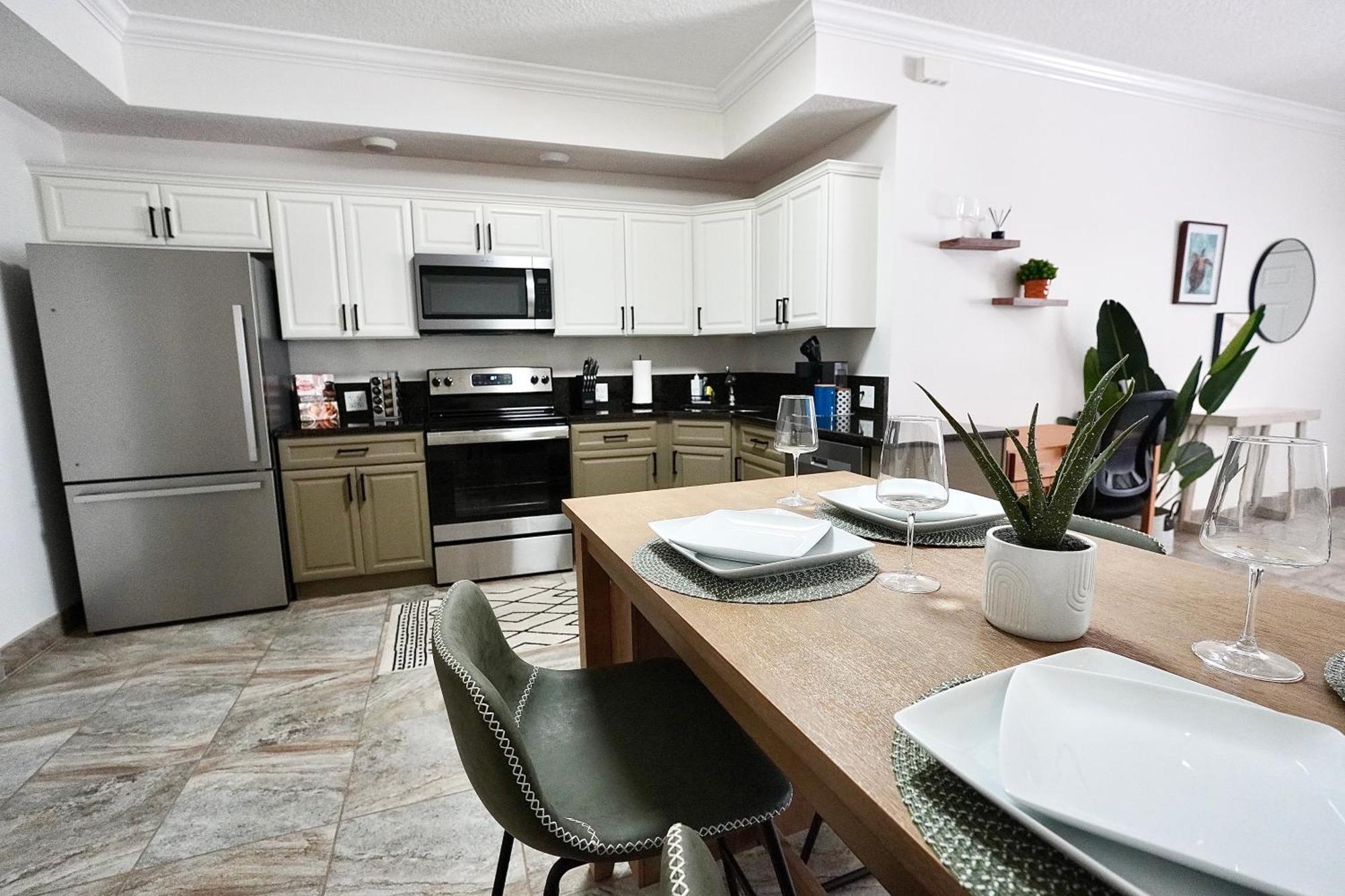 Sole Suite #1-2 Min To Beach-Patio & Courtyard Cocoa Beach Ngoại thất bức ảnh